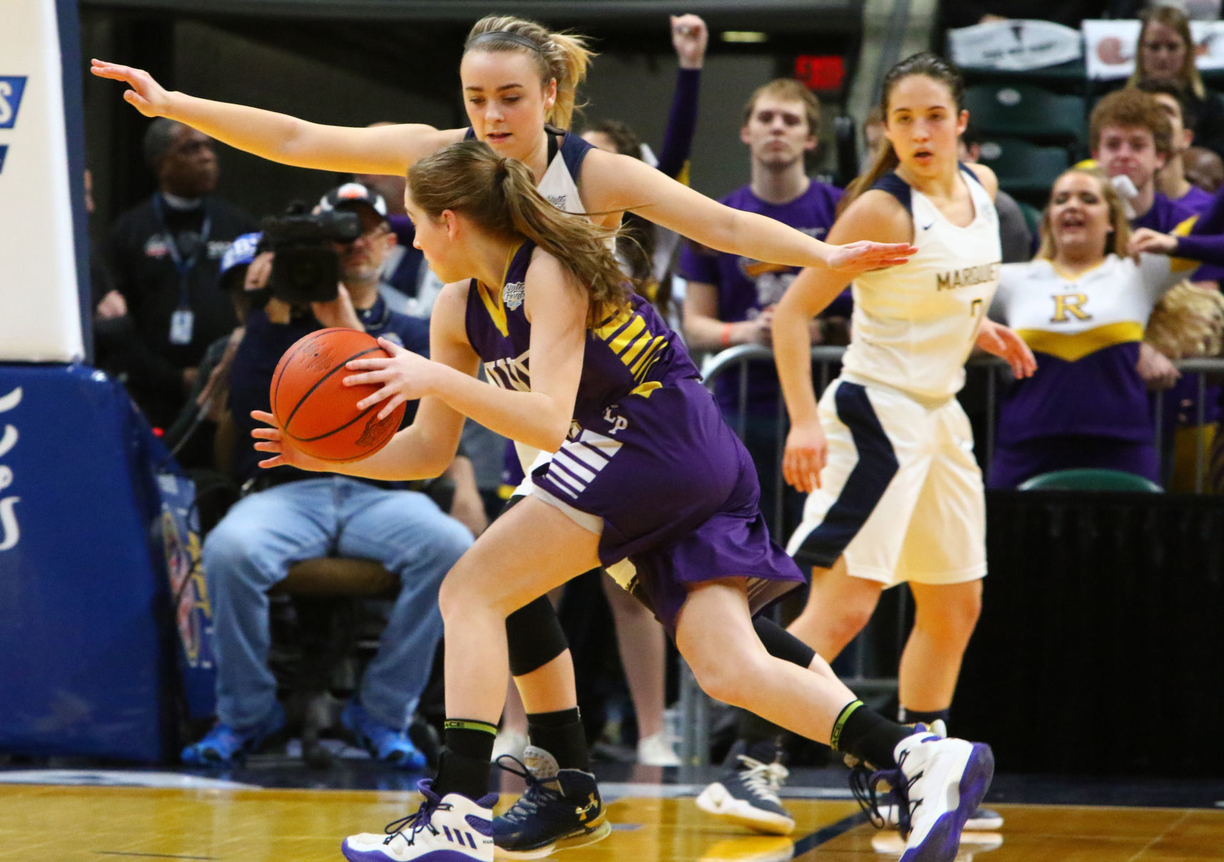 Gallery: Girls Basketball State Finals: Marquette Catholic vs. Vincennes Rivet
